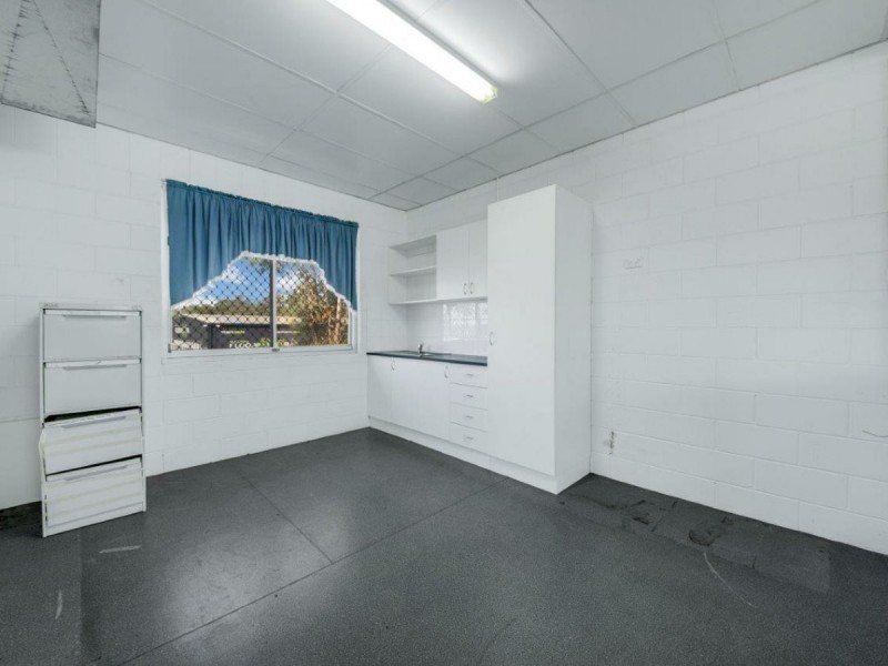 32 Benaraby Road, Toolooa QLD 4680