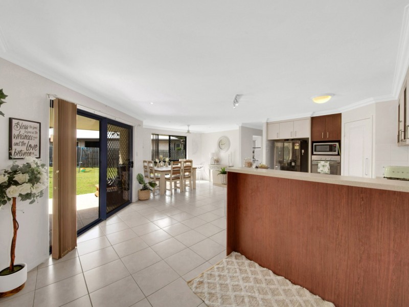 No 114 Dixon Drive, Telina QLD 4680