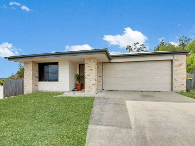 15 Wuruma Court, Clinton QLD 4680