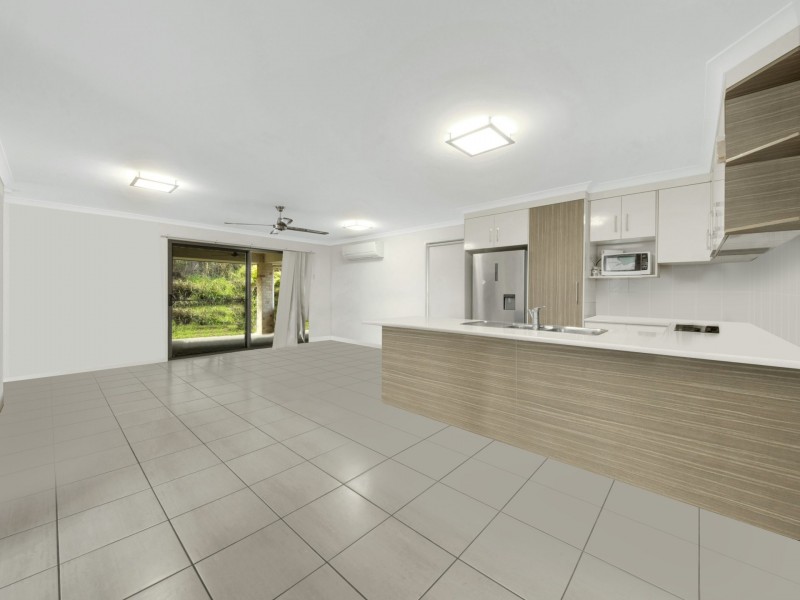 15 Wuruma Court, Clinton QLD 4680