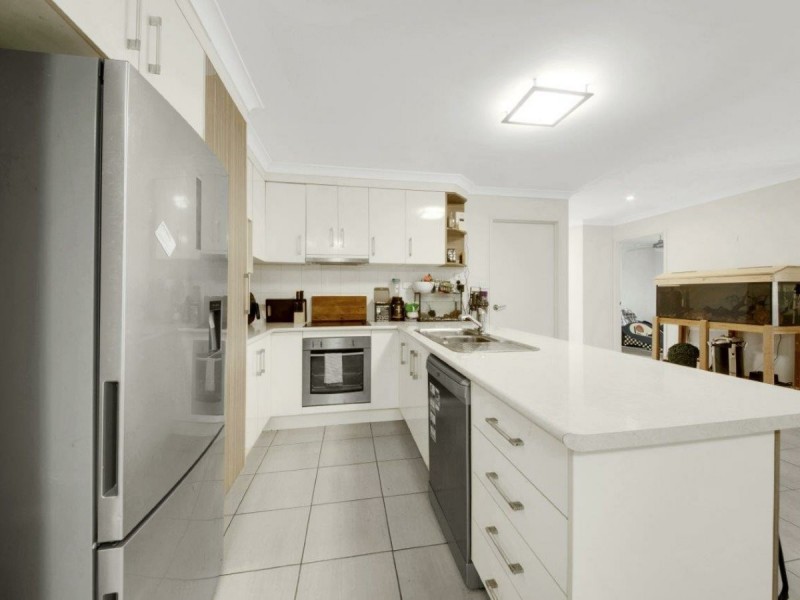 15 Wuruma Court, Clinton QLD 4680