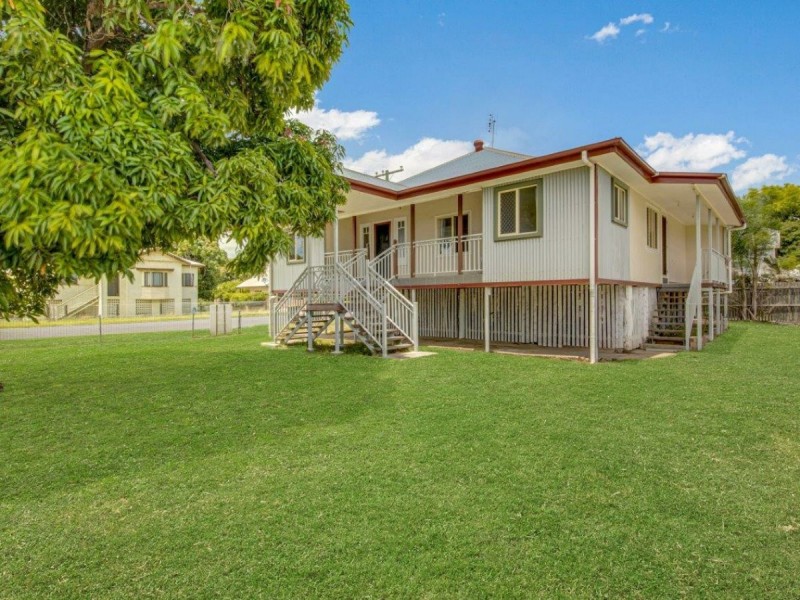 8 Herbert Street, Gladstone QLD 4680