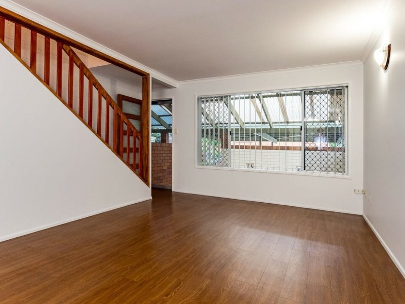 Unit 4/95 Auckland Street, Gladstone QLD 4680