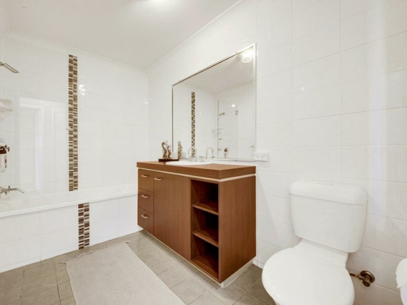 Unit 8/25 Roberts Street, South Gladstone QLD 4680