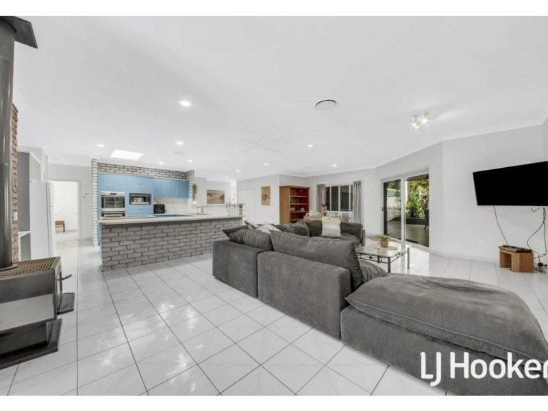 4 Luke Court, Wurdong Heights QLD 4680
