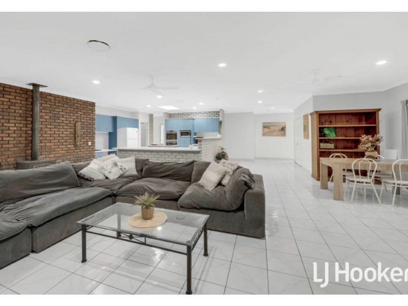 4 Luke Court, Wurdong Heights QLD 4680