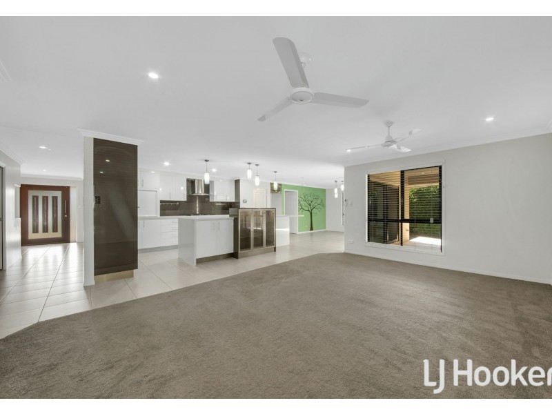 27 Deveney Drive, Kirkwood QLD 4680