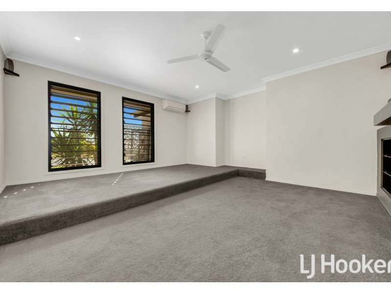 27 Deveney Drive, Kirkwood QLD 4680
