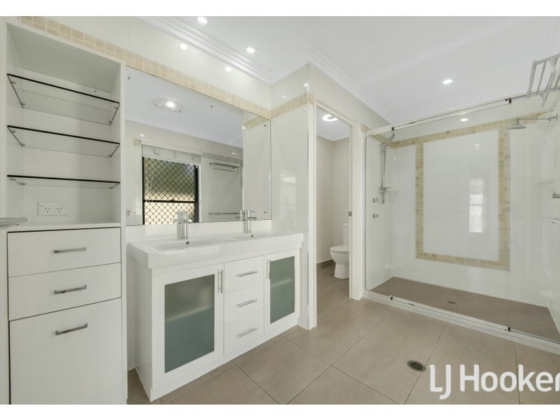 27 Deveney Drive, Kirkwood QLD 4680