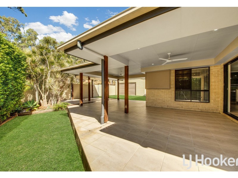27 Deveney Drive, Kirkwood QLD 4680