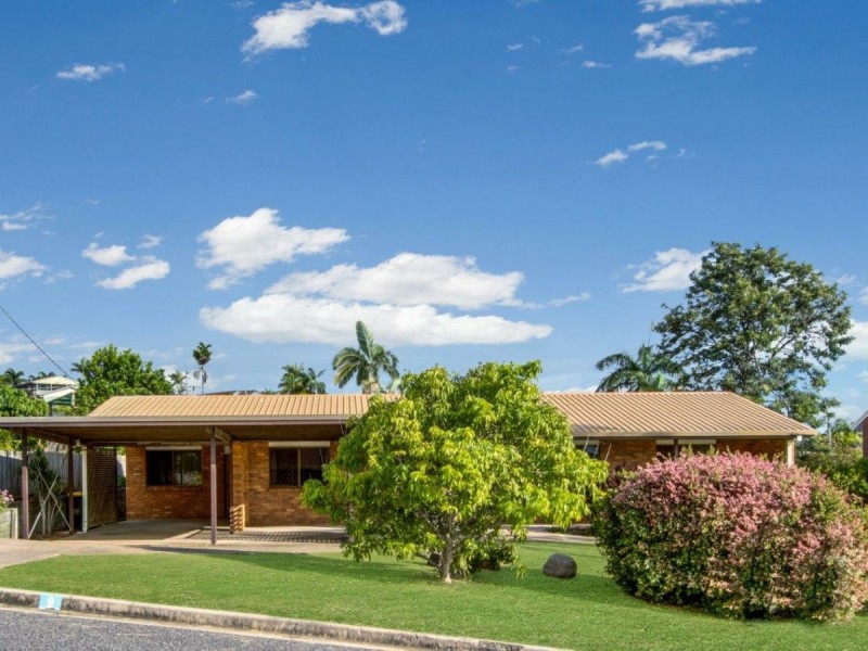 9 Mercedes Street, Clinton QLD 4680