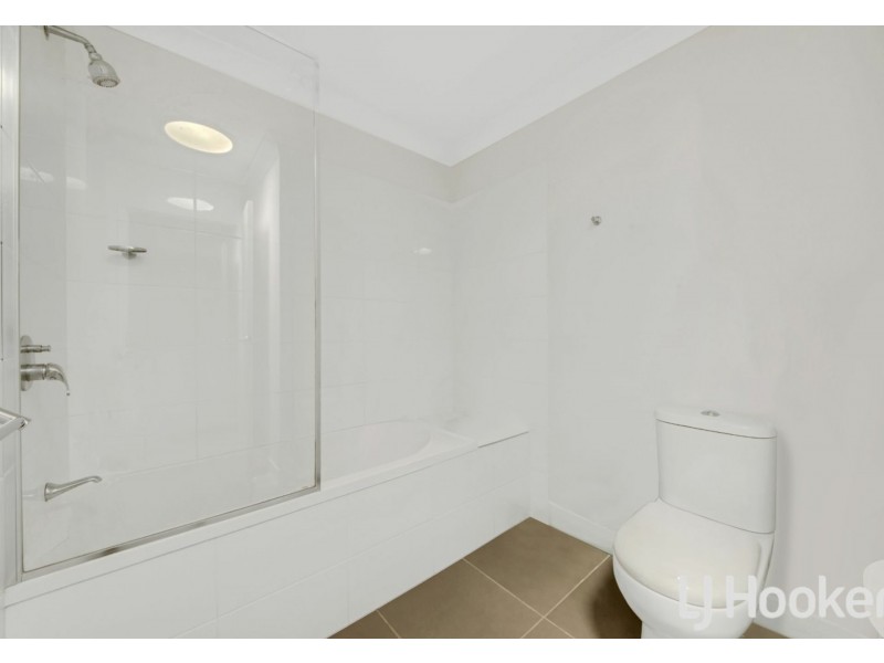 Unit 19/2 Beezley Street, Glen Eden QLD 4680