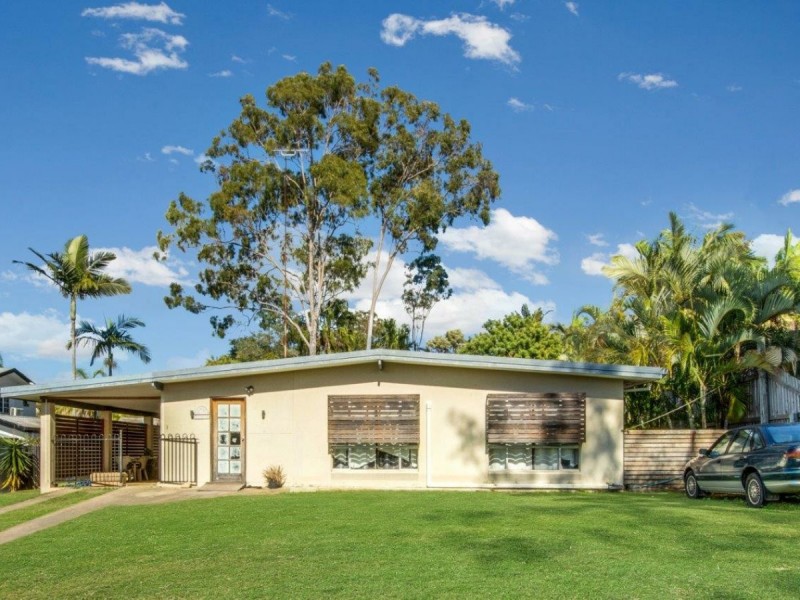 4 Barreenong Street, Glen Eden QLD 4680