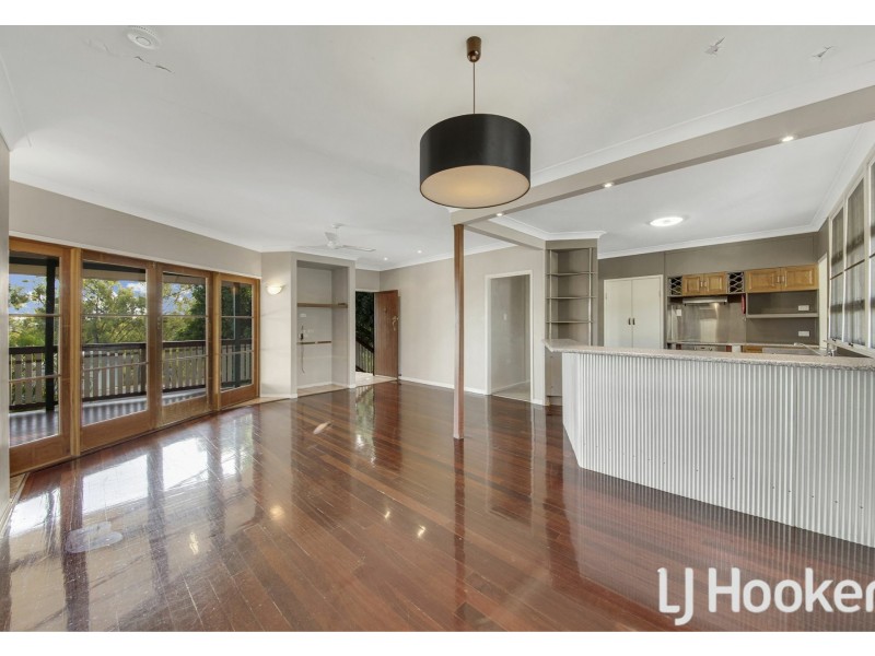 4 Nash Street, West Gladstone QLD 4680