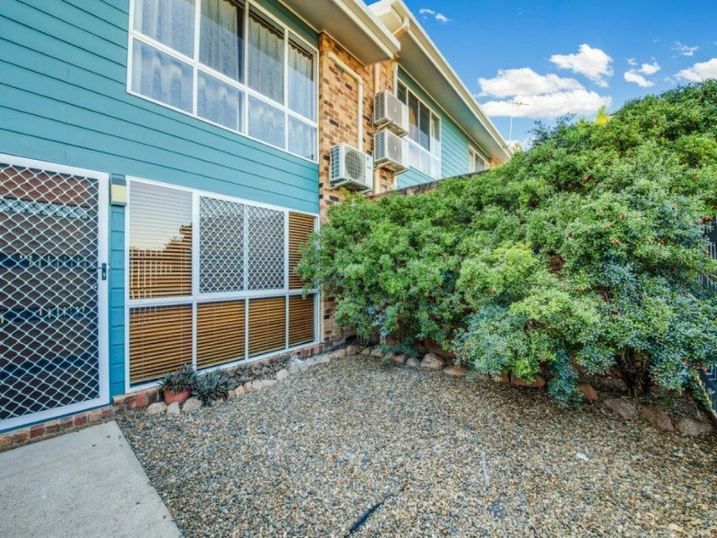 Unit 6/10 Chapman Drive, Clinton QLD 4680