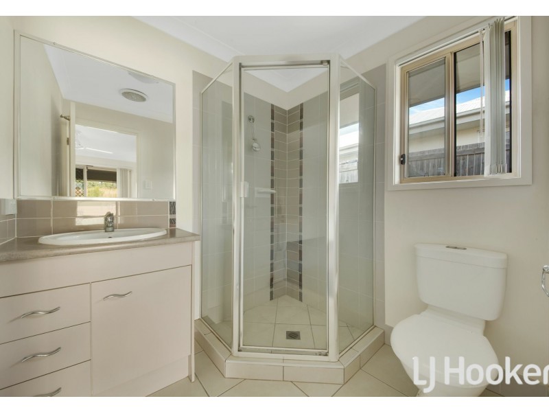 30 Broadwater Place, New Auckland QLD 4680