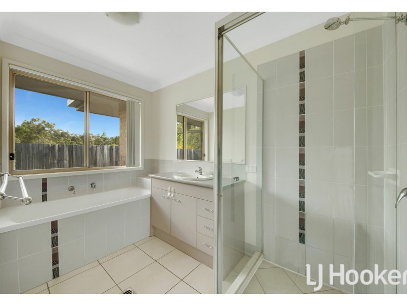 30 Broadwater Place, New Auckland QLD 4680