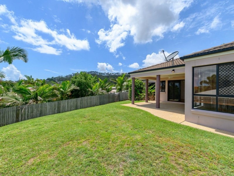 15 Sandringham Close, Telina QLD 4680