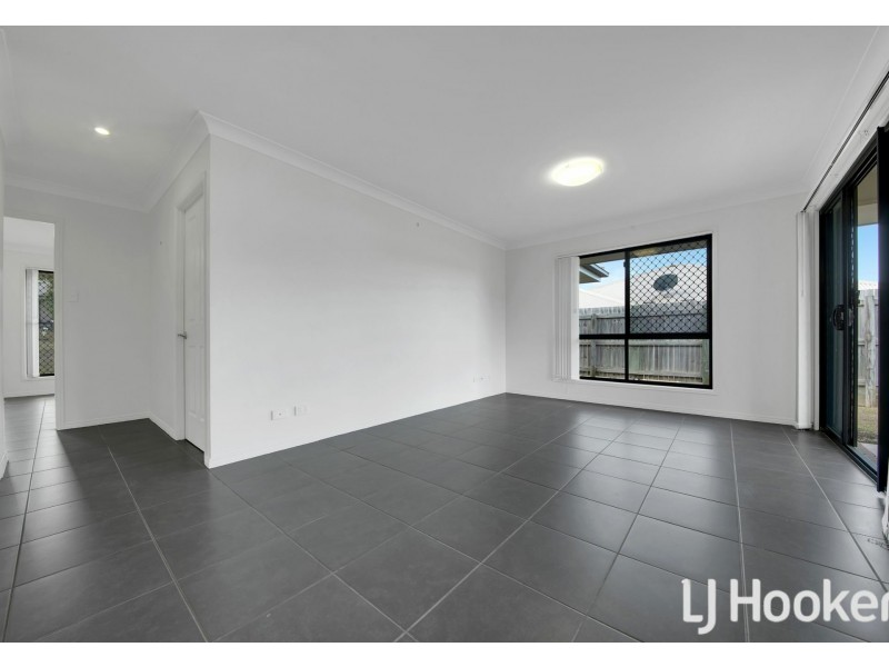 21 Woodland Court, Kirkwood QLD 4680