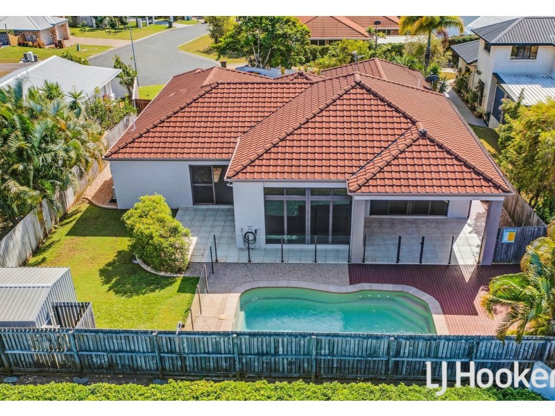 11 Lois Court, New Auckland QLD 4680