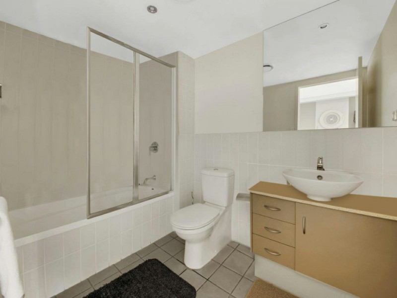 Unit 8/22 Barney Street, Barney Point QLD 4680