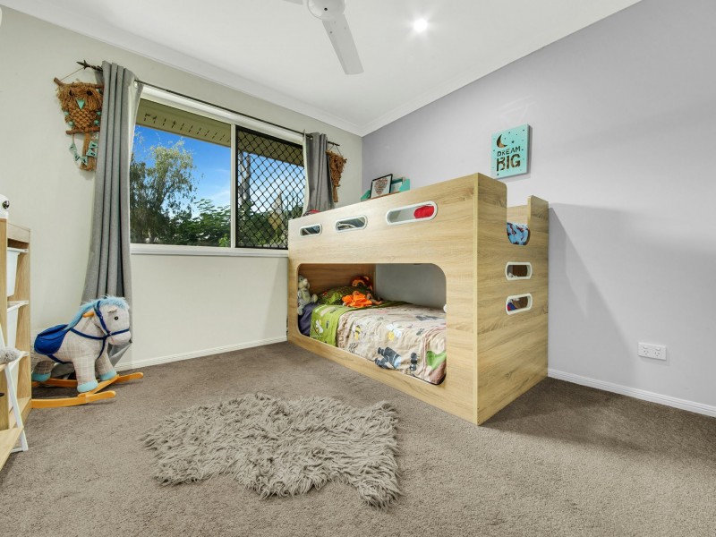 4 Willow Street, New Auckland QLD 4680