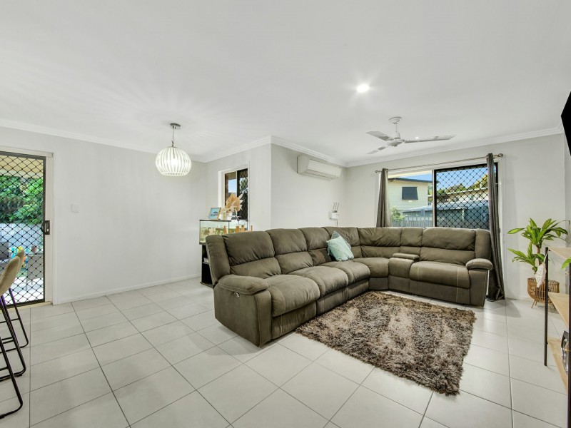 4 Willow Street, New Auckland QLD 4680