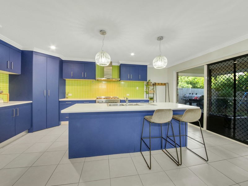 4 Willow Street, New Auckland QLD 4680