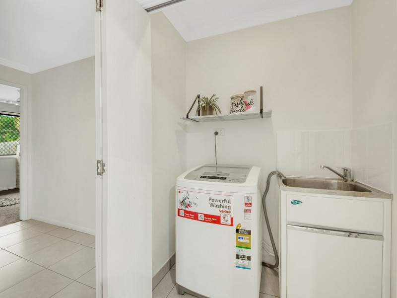 4 Willow Street, New Auckland QLD 4680
