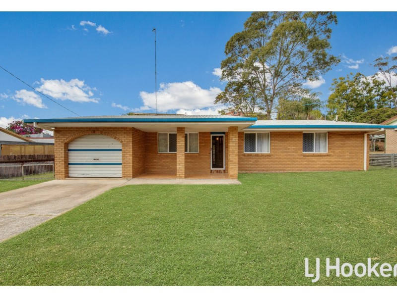 28 Aquarius Street, Clinton QLD 4680