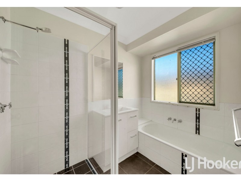 5 Lauren Court, South Gladstone QLD 4680