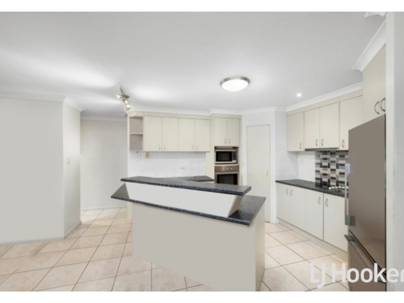 3 Kenneth Court, New Auckland QLD 4680