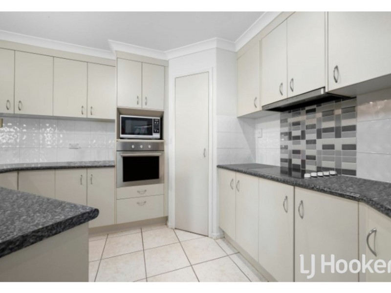 3 Kenneth Court, New Auckland QLD 4680