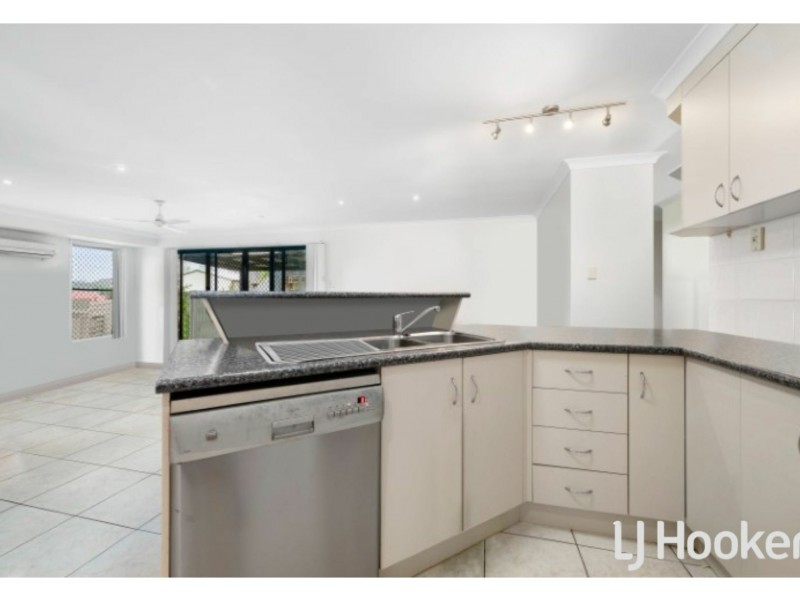 3 Kenneth Court, New Auckland QLD 4680