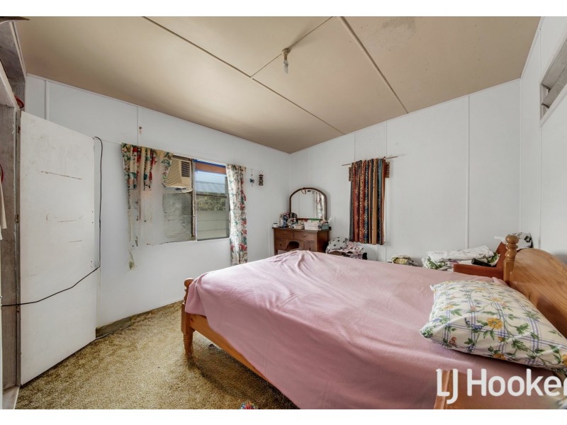 5 Aquarius Ave, River Ranch QLD 4680