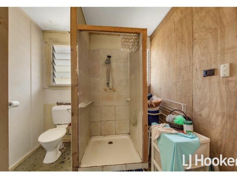 5 Aquarius Ave, River Ranch QLD 4680