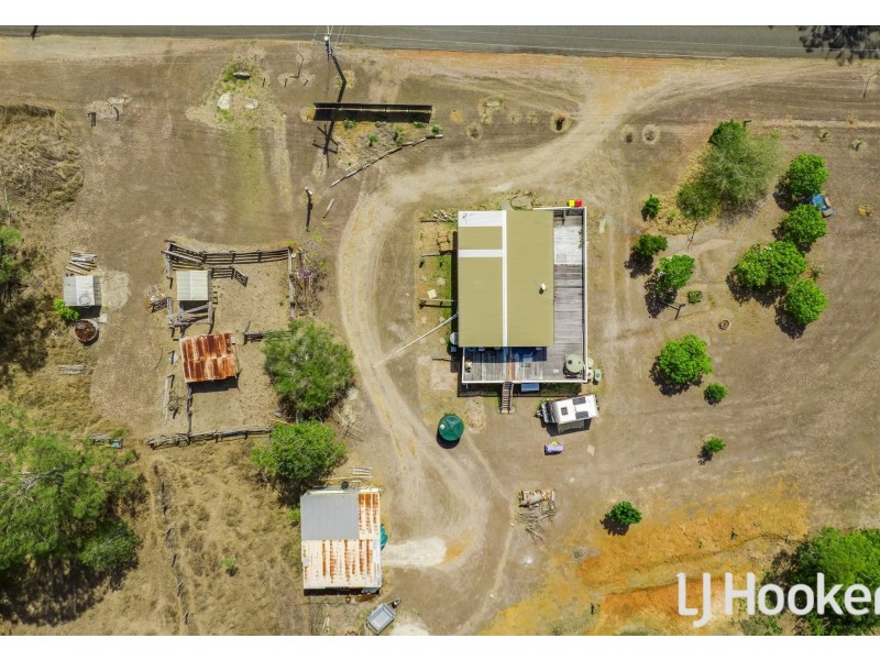 5 Aquarius Ave, River Ranch QLD 4680