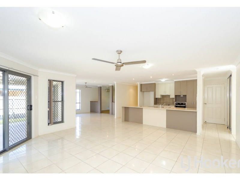 9 Larcom Rise, West Gladstone QLD 4680