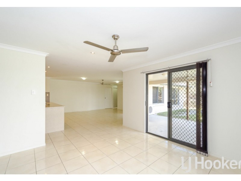 9 Larcom Rise, West Gladstone QLD 4680