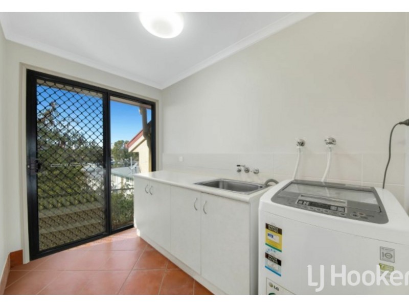 4 Watt Street, West Gladstone QLD 4680