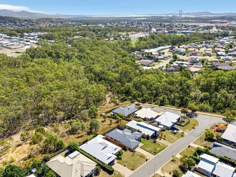 8 Cradle Drive, New Auckland QLD 4680