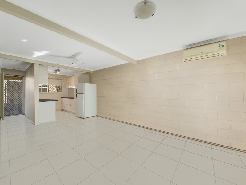 Unit 2/71 Off Lane, South Gladstone QLD 4680
