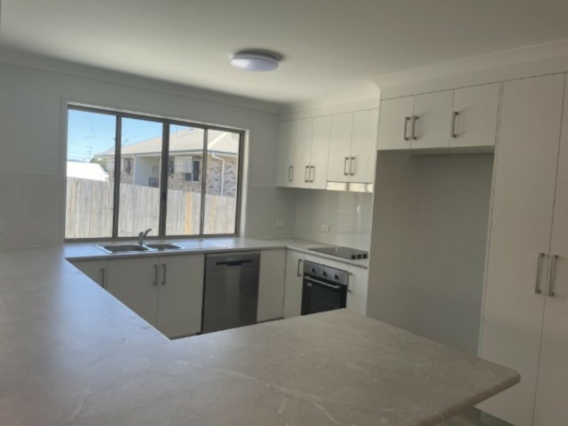 7A Side Street, West Gladstone QLD 4680
