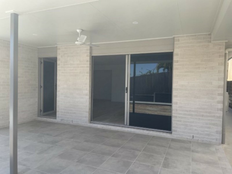 7A Side Street, West Gladstone QLD 4680