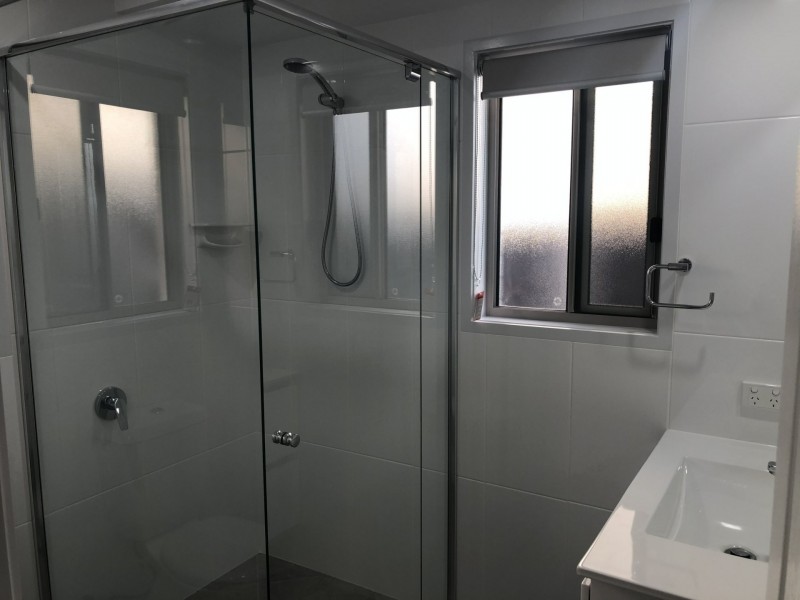 7B Side Street, West Gladstone QLD 4680