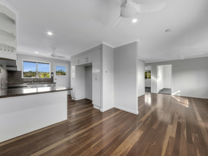 6 Rigby Crescent, West Gladstone QLD 4680