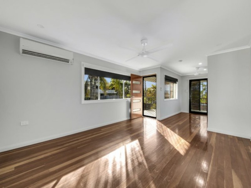 6 Rigby Crescent, West Gladstone QLD 4680