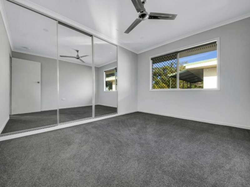 6 Rigby Crescent, West Gladstone QLD 4680