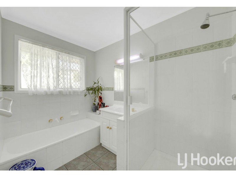 18 Barramundi Street, Toolooa QLD 4680
