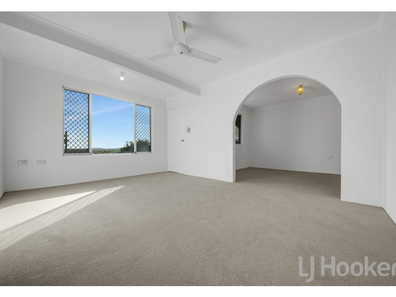 5 Cockatoo Drive, New Auckland QLD 4680